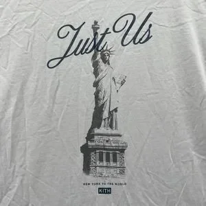 KITH Just Us Statue of Liberty Tシャツ KITH キス JUST US 自由の女神 ロゴプリント半袖Tシャツ